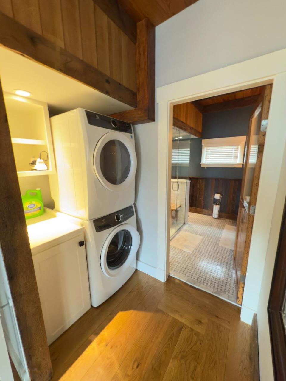 Hotel Magical Post And Beam Loft Downtown Newport! Exterior foto
